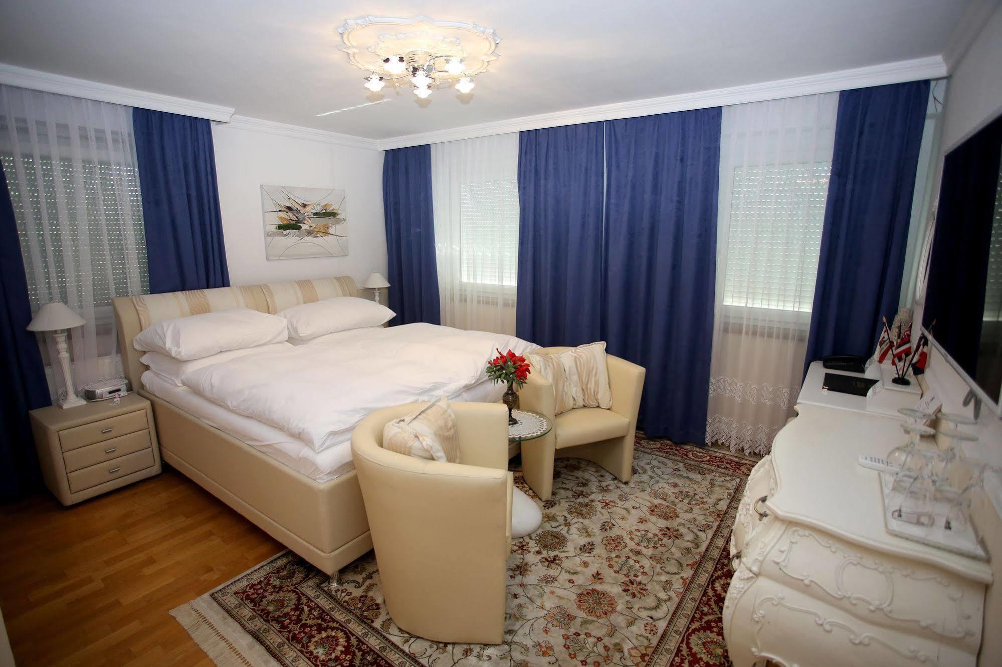 Hoeckner Plaza Hotel Attnang-Puchheim Extérieur photo