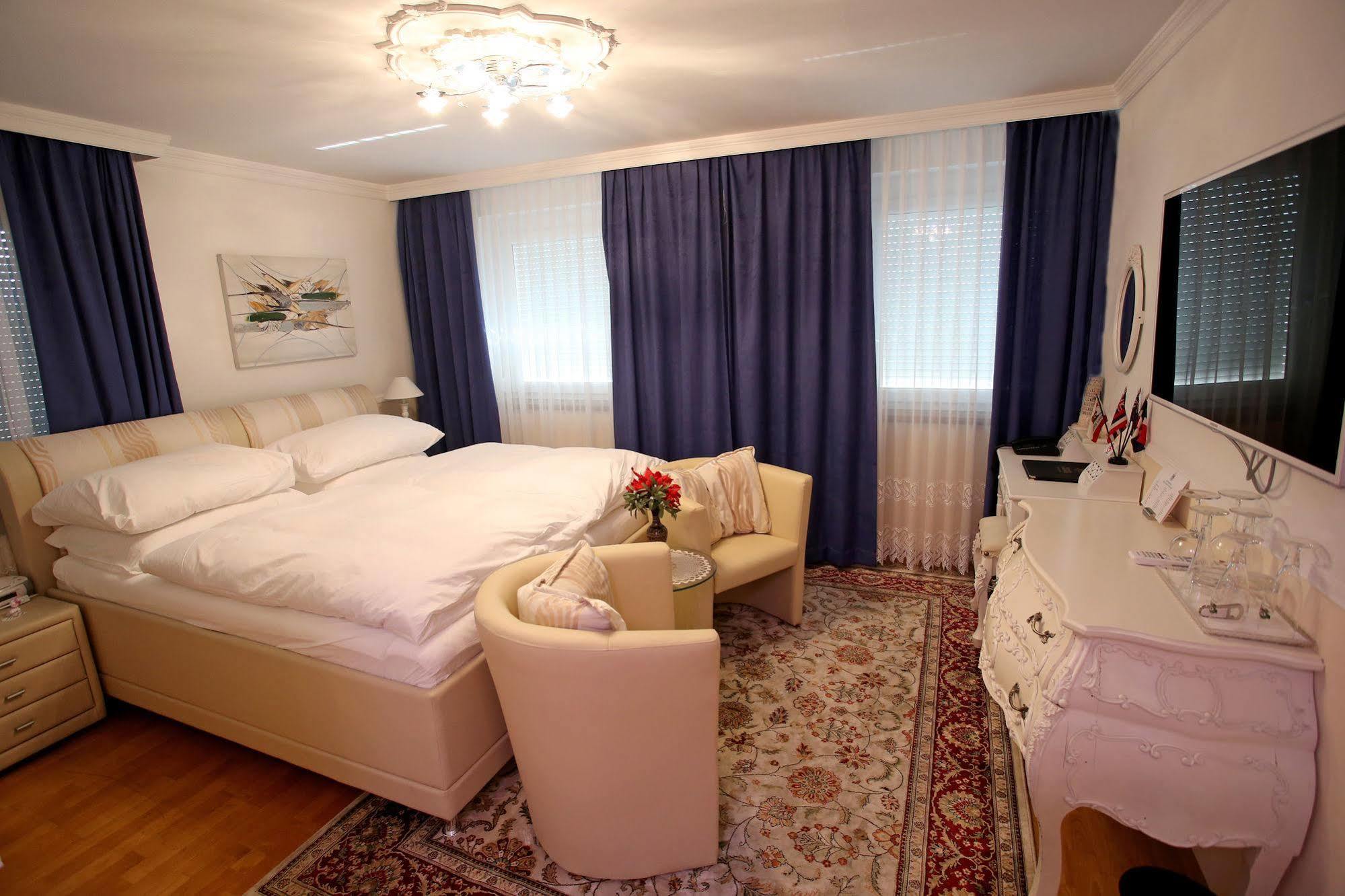 Hoeckner Plaza Hotel Attnang-Puchheim Extérieur photo